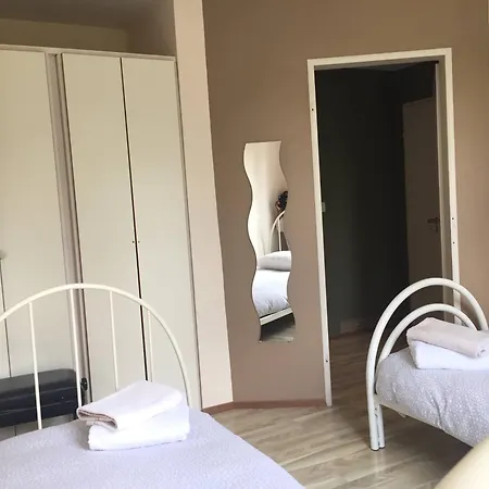 Fabuleux Et Spacieux * Brüsszel