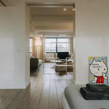 Magnificent Loft - 3 Bedroom Duplex Lägenhet