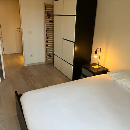 Comfortable Two Bedroom In Center