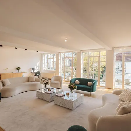 Apartment 400 Sqm Luxury Centre