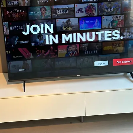 Comfortable Two Bedroom In Center 布鲁塞尔