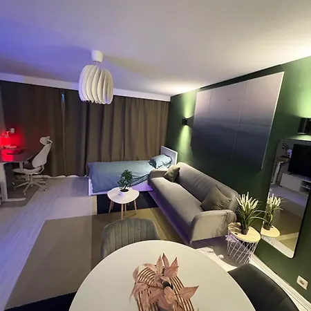 Апартаменты Elegant House *