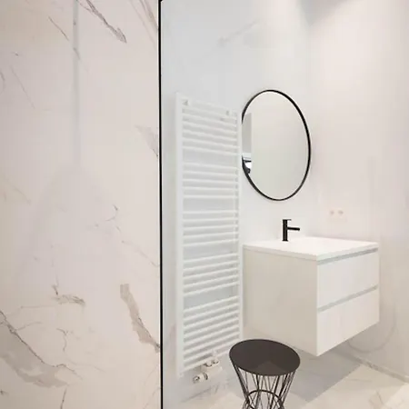 Fully Equipped Near Place Stephanie Brussels