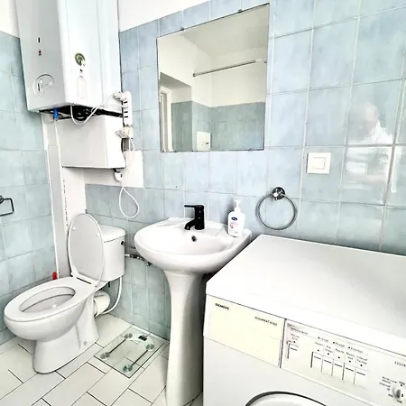 800 M From Grand Place Apartment