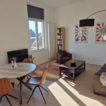 Apartment Flagey Art 2 *
