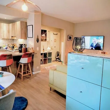 Appartement Oasis Of Charm In Brussels! Brussel