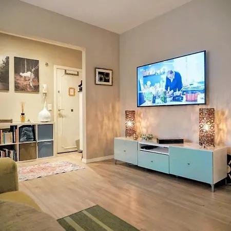 Appartement Oasis Of Charm In Brussels! Brussel