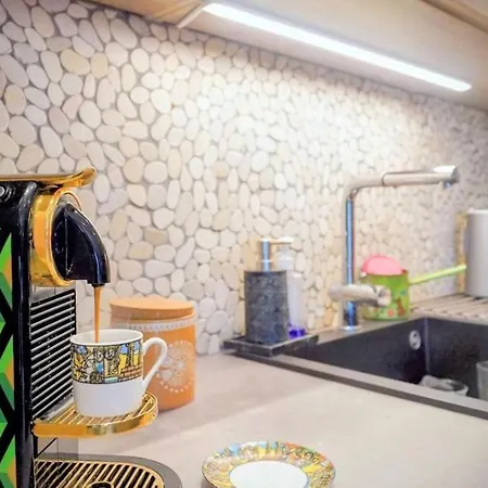 Oasis Of Charm In Brussels! Appartement