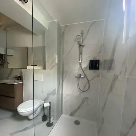 Grand Deux Apartment