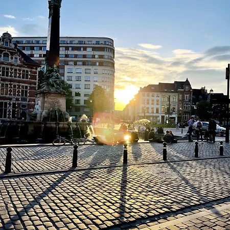 Bright And Cozy In * Bruxelles