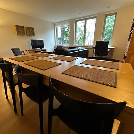2 Bedroom In Lovely Louise Area Brussels