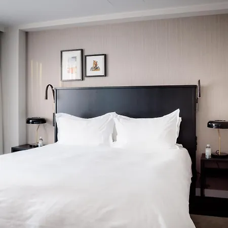 Pillows Centre
