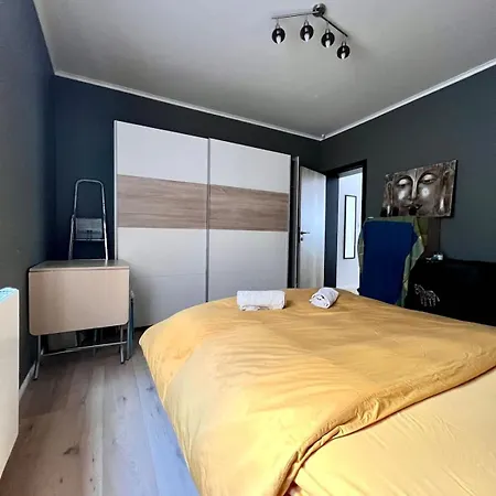 Midi Station - 6 Pers Comfort * Bruxelles