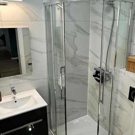 Charming Place In Ideal Near The Metro Apartment Brussels
