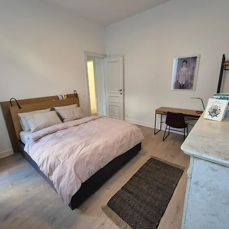 Flagey Art Loft 1 *