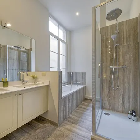 In The Hyper-center Apartment *