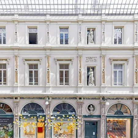 In The Hyper-center * Brussels