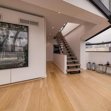 شقة Triplex Penthouse In Centre *