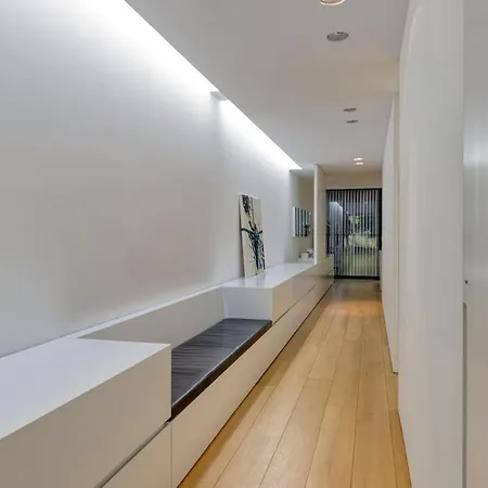 The Luxury Glass Manor *