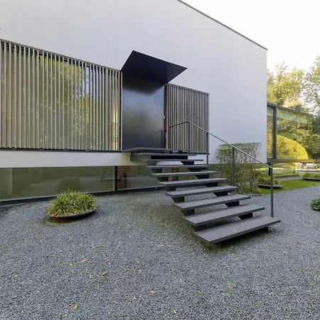Villa The Luxury Glass Manor Brussel