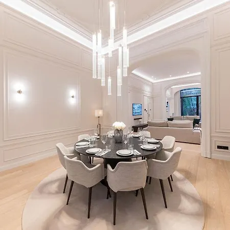 Luxueux Au Centre De Apartamento