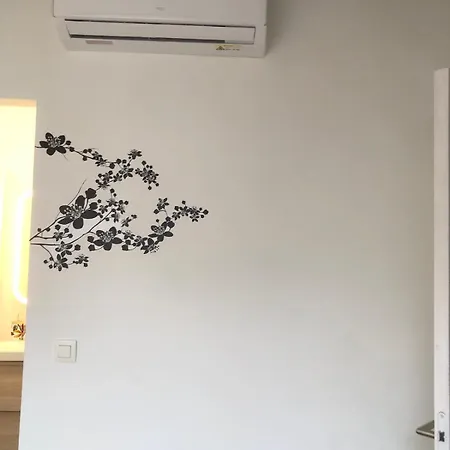 Absolute Charm 3 Bedroom 3 Bathroom With Ac Eu District