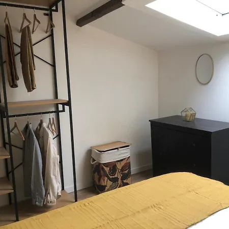 Absolute Charm 3 Bedroom 3 Bathroom With Ac Eu District דירה בריסל