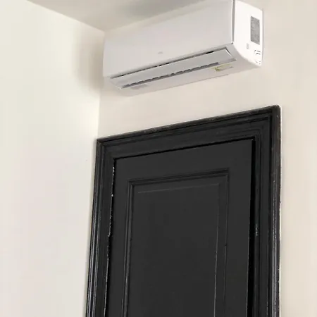 Absolute Charm 3 Bedroom 3 Bathroom With Ac Eu District Bruxelas