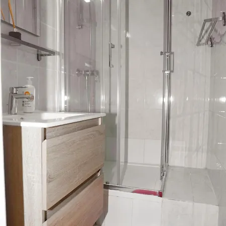 Apartament Appartement, Deux Au Pied Du Metro Montgomery Bruksela