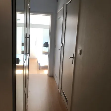 Appartement, Deux Au Pied Du Metro Montgomery 브뤼셀
