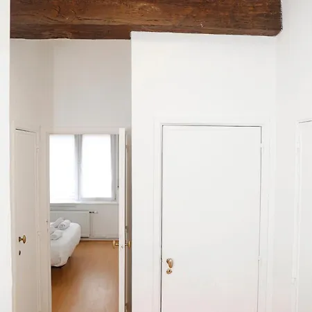 아파트 Appartement, Deux Au Pied Du Metro Montgomery 브뤼셀