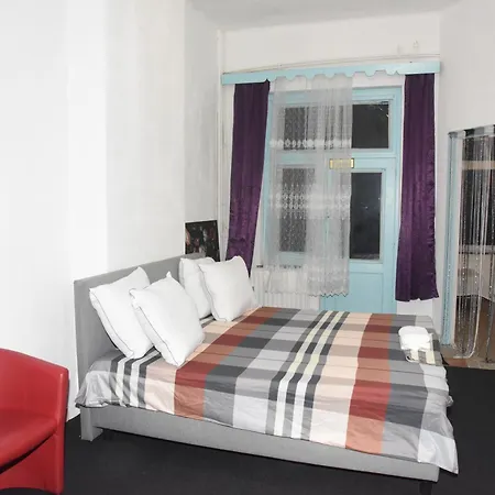 Confort Garé De L'ouest Appartement *