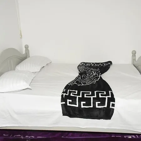 Confort Gare De L'ouest, Troisiemes Etages Apartamento *
