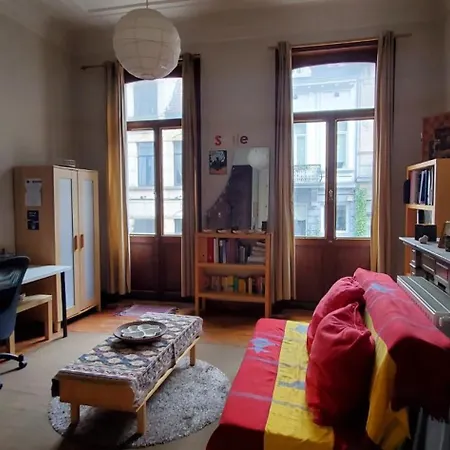 Historic Apartment *