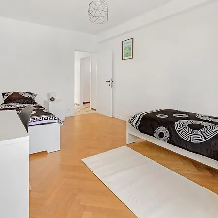 2 Bedroom Midi 公寓 *
