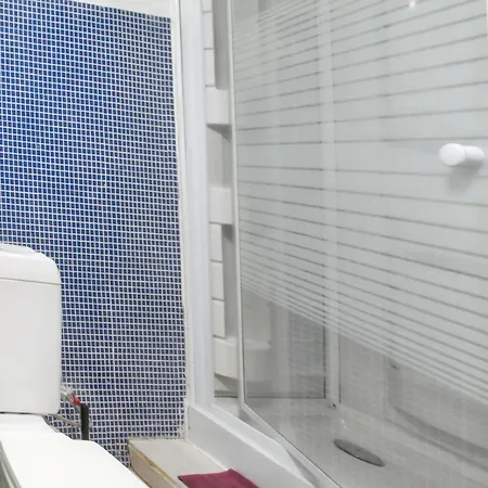 Spacious With View In 100 M² + Terrace شقة