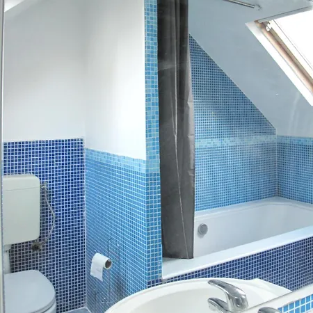 شقة Spacious With View In 100 M² + Terrace *
