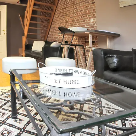 Spacious With View In 100 M² + Terrace بروكسل
