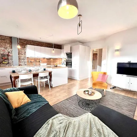 Bright- Stylish In Nature Apartment Brussels