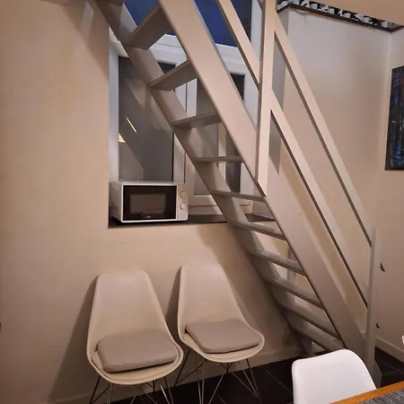 Apartmán Alicia's Duplex European Quarter