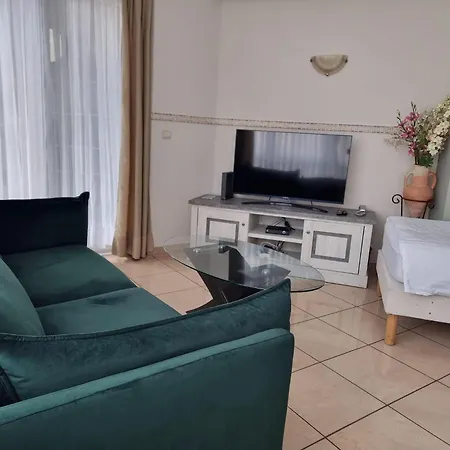 Hotel apartamentowy Bara Midi