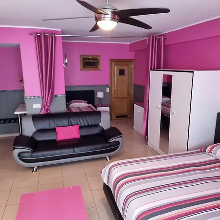 Hotel apartamentowy Bara Midi 3*