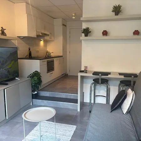 Charming In - Walk Everywhere! بروكسل