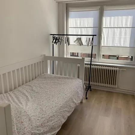 Belle Etage A Stockel With Charming Patio * Bruselas