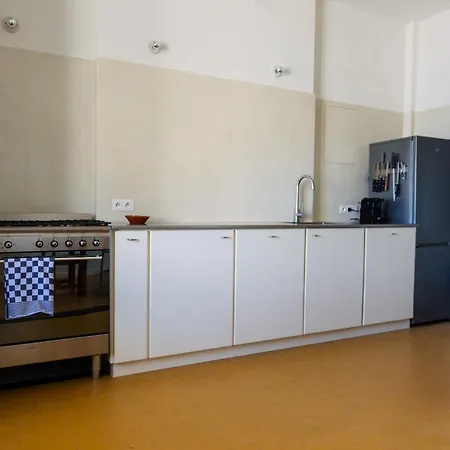 Eu Elegant Apartment *