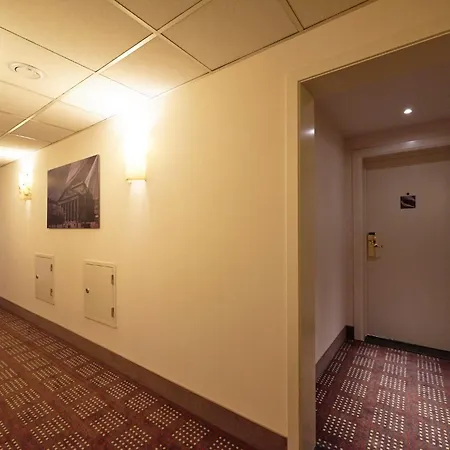 Schuman, An Ihg 4* Brüssel