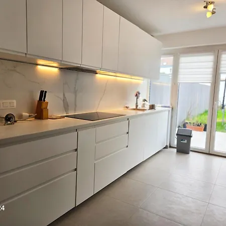 Cosy 2 Bedroom With Private Garden Brussel
