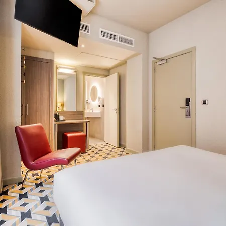 Alma Grand Place 酒店 3*