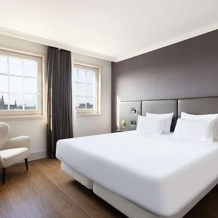 Nh Carrefour De L'europe Hotell