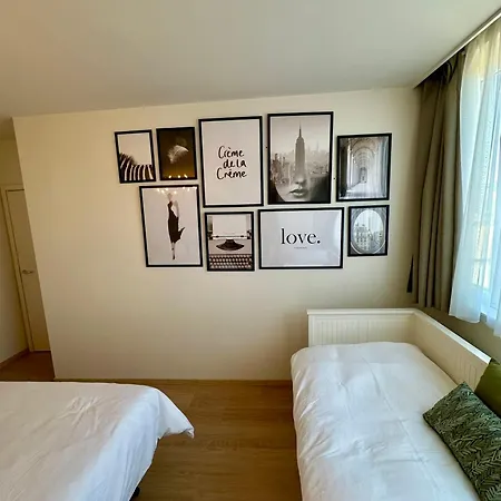 Penthouse Grand Place - 2bd - 200sqm Terrace *